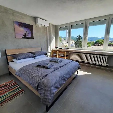 アパート Tvrdjava