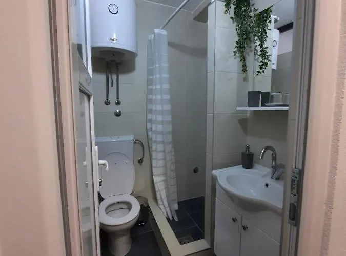 Tvrdjava アパート *