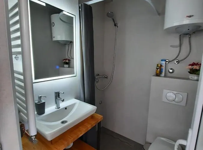 Tvrdjava アパート バニャ・ルカ